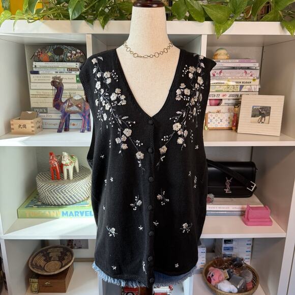 Vintage 90s Floral Embroidered Granny Boho Coastal Cottage Vest - Black Wms L - Picture 1 of 8